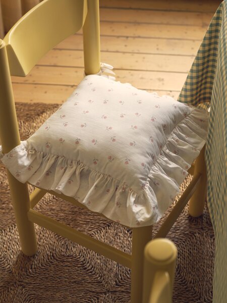 Pearl Posy Bud Frill Linen Blend Seat Pad | 40 x 40cm | Piglet in Bed