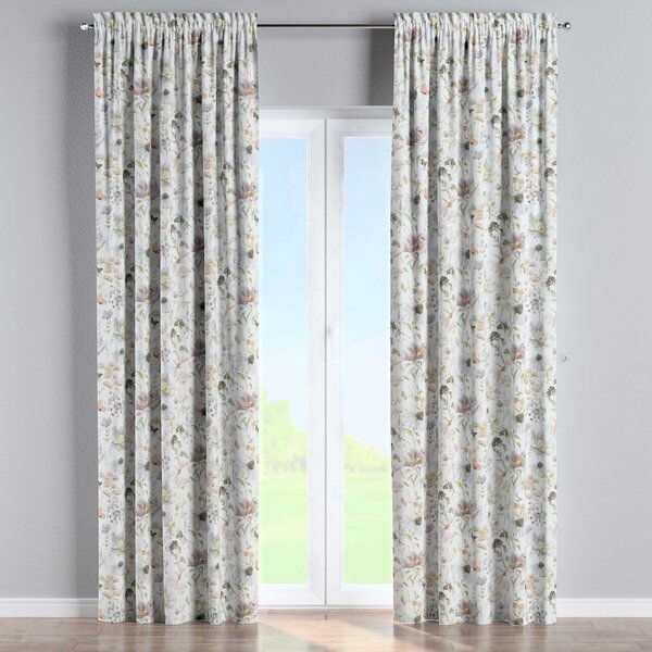 Slot and frill curtain