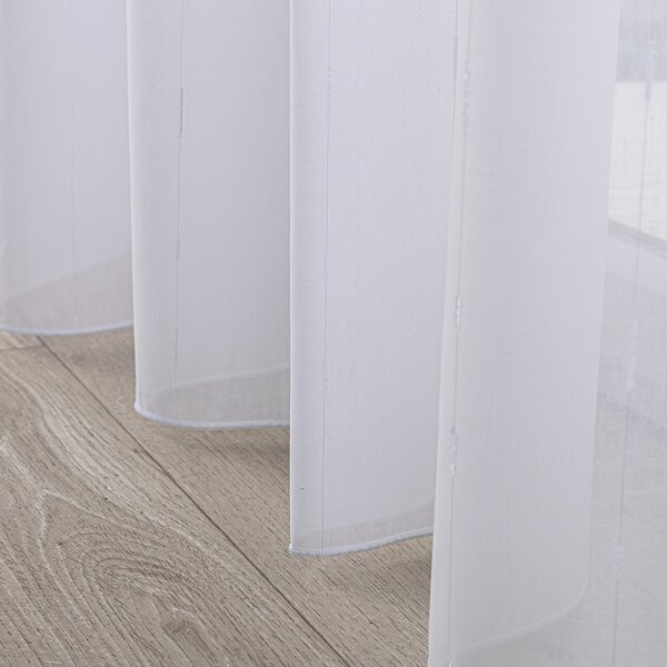 Net curtain with double pinch pleat