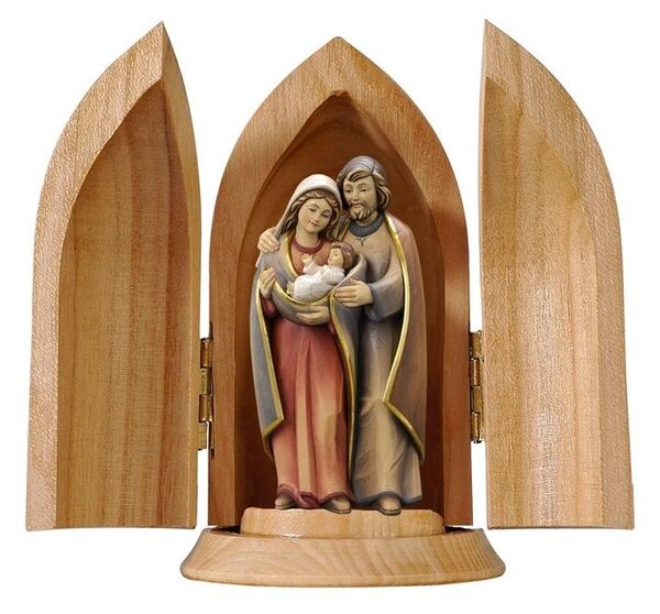 Group Holy Family in niche