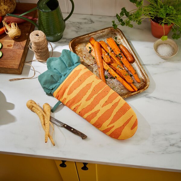 Ulster Weavers Time to Grow Thermal Gauntlet Oven Glove Green