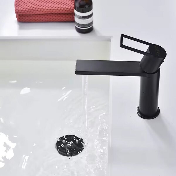 Bathroom faucet Rea Flip Black low