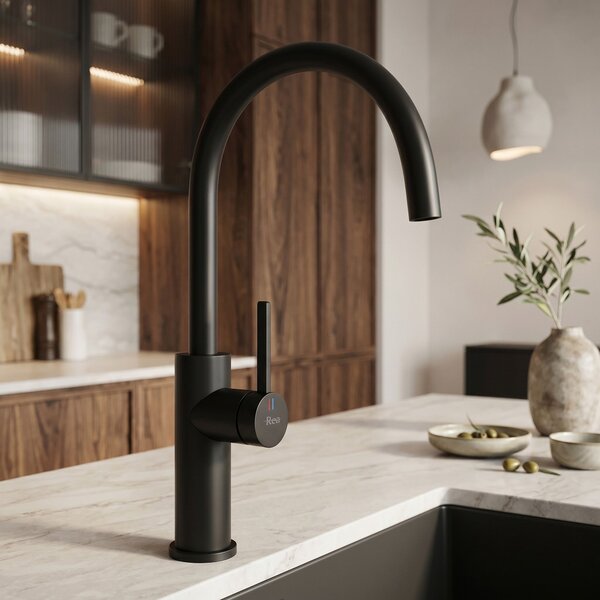 Kitchen faucet REA Rivo Black