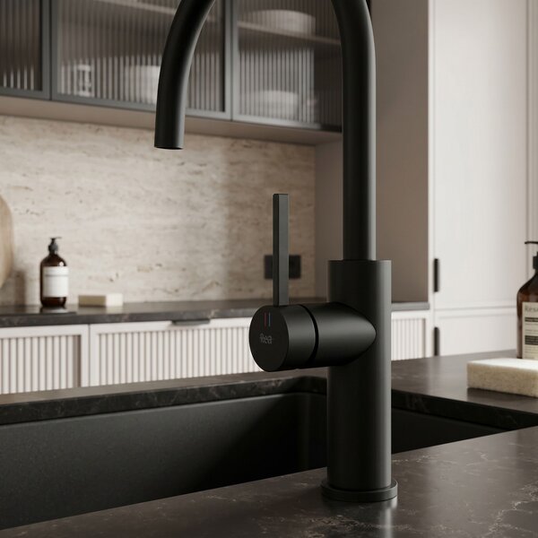 Kitchen faucet REA Rivo Black