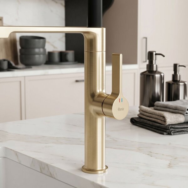 Kitchen faucet REA Lago Brush Gold