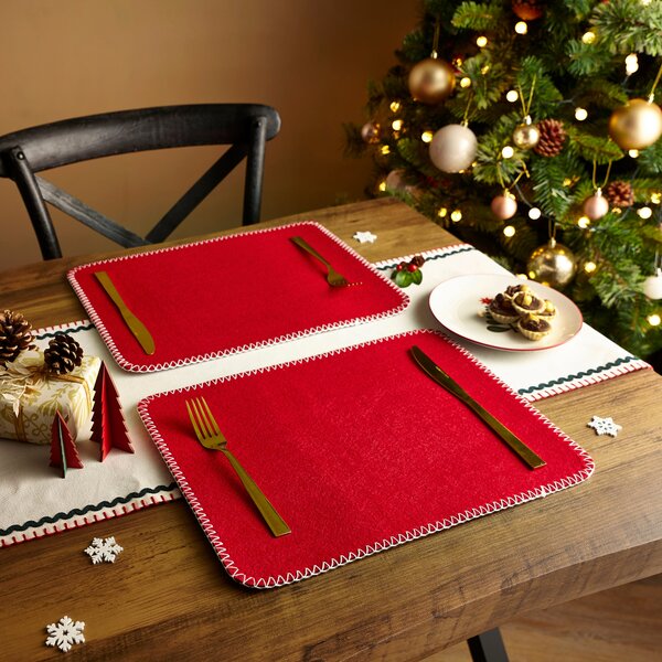 Set of 2 Felt Placemats Red