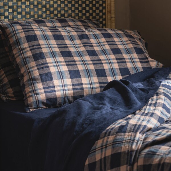 Piglet Atlantic Dallington Check Linen Blend Pillowcase (Pair) Size Super King