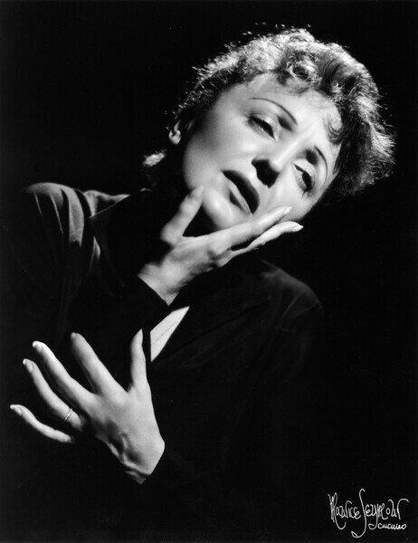 Photography Edith Piaf, photographed on 5 September 1955, Seymour, Maurice