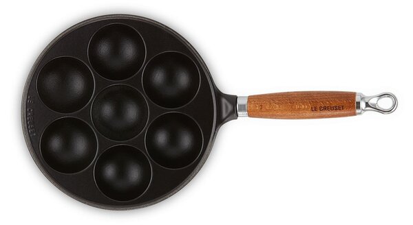 Le Creuset Le Creuset cast iron doughnut tin Matte black