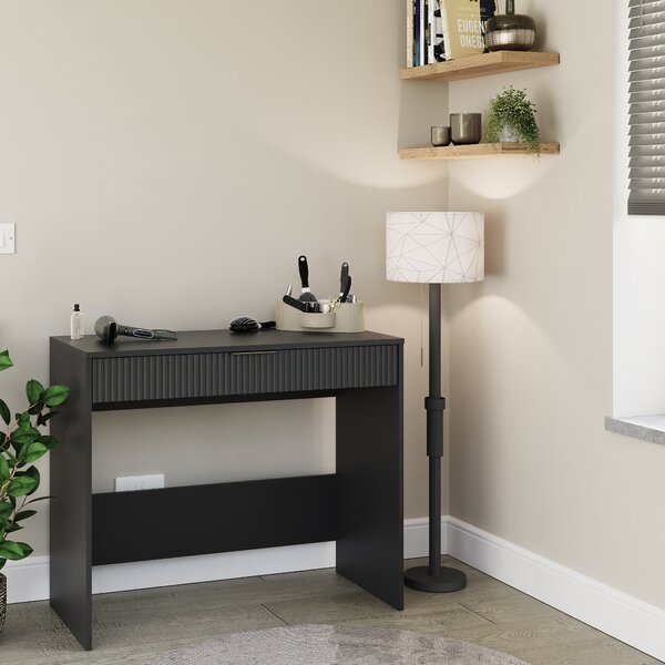 Neeve Desk