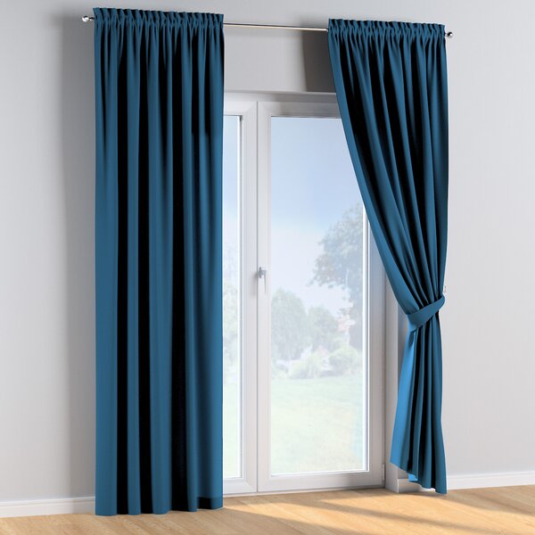 Slot and frill curtains