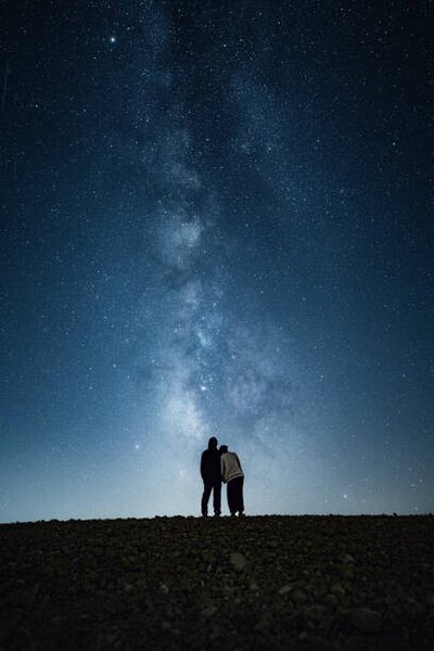 Art Photography Embraced romantic couple enjoying a starry, Daniel Garrido, (26.7 x 40 cm)
