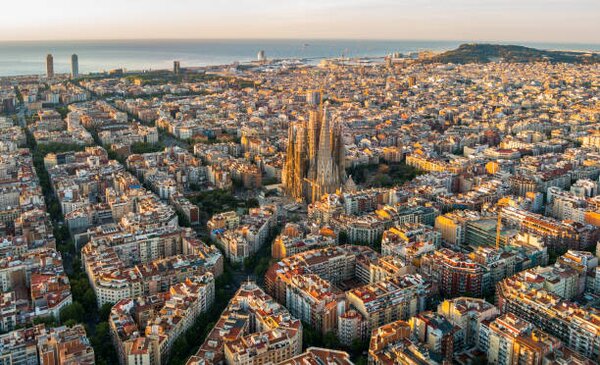 Photography Sagrada Familia and Barcelona skyline at, Pol Albarrán