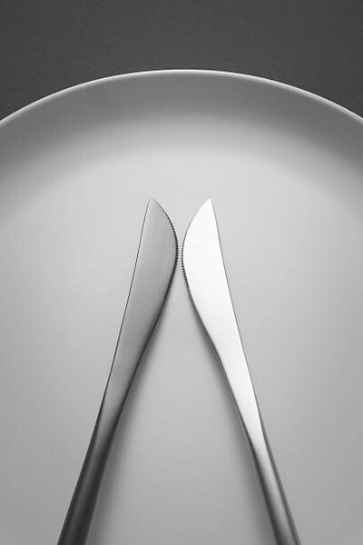 Art Photography Black Knife and White Knife Swordplay, MirageC, (26.7 x 40 cm)