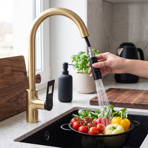 Kitchen faucet Rea SOUL Gold Black