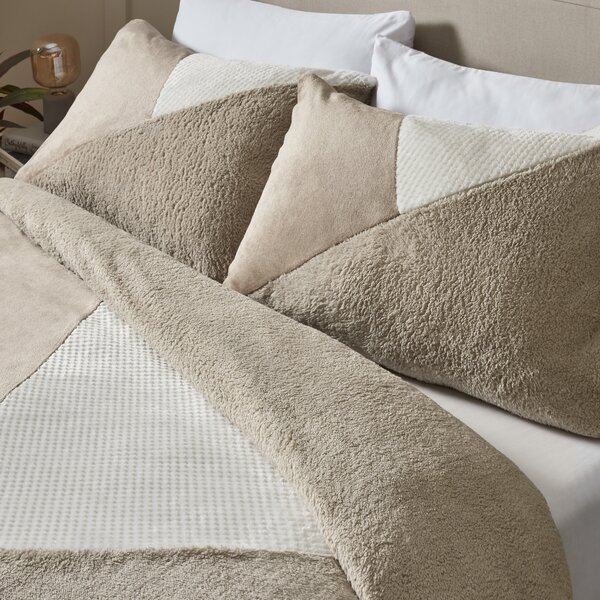 Catherine Lansfield Cosy Larsson Geo Fleece Duvet Cover and Pillowcase Set