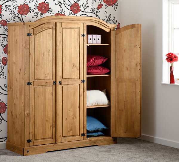 Central Wooden Wardrobe With 3 Doors In Oak