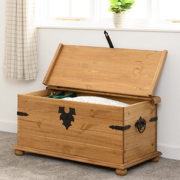 Central Wooden Blanket Box With 1 Door In Oak