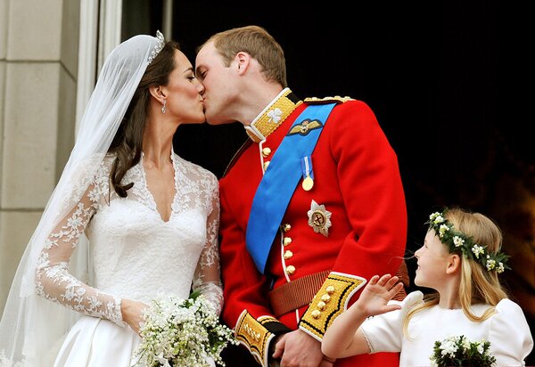 Photography Royal Wedding - Prince William and Catherine, WPA Pool