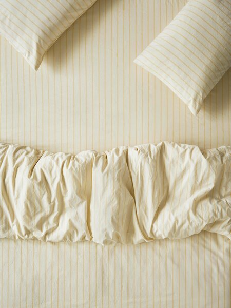 Butter Yellow Slumber Stripe Cotton Fitted Sheet | Single | Piglet in Bed