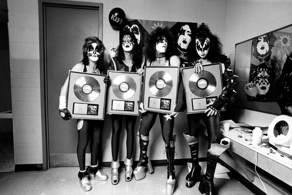 Photography Peter Criss, Ace Frehley, Paul Stanley, Gene Simmons - KISS, Fin Costello