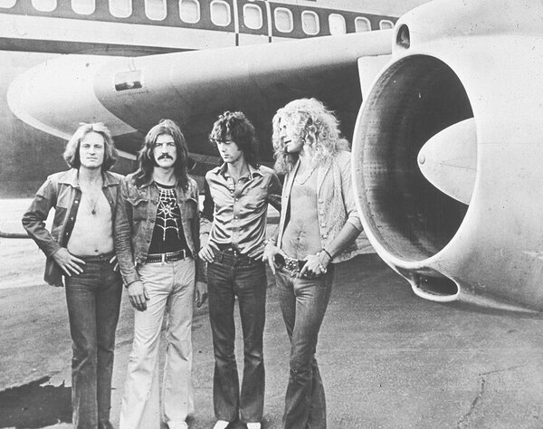 Photography Led Zeppelin With The Starship, 1973, Hulton Archive