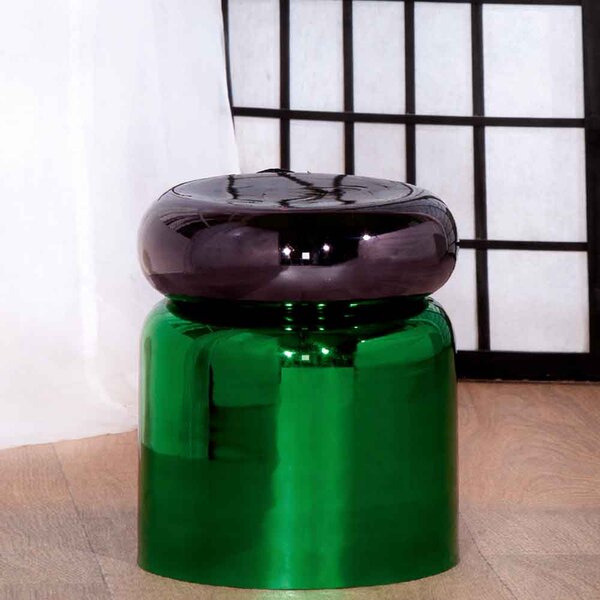 Carnation Iron Side Table In Shiny Green