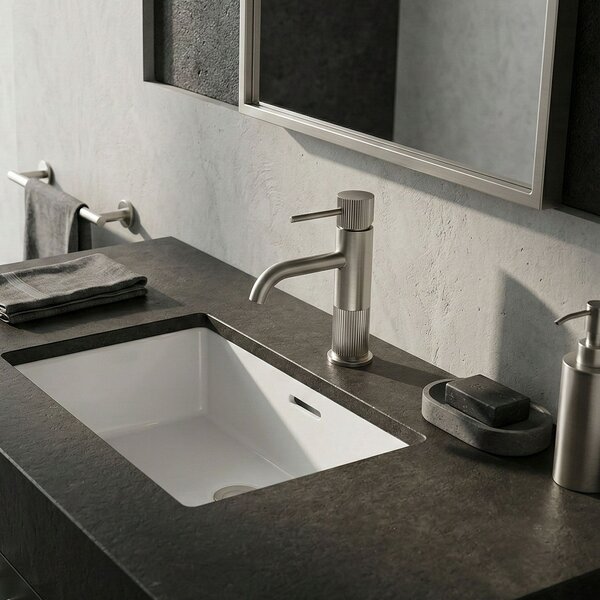 Bathroom faucet Rea Lungo Stripe Brush Nickel Low