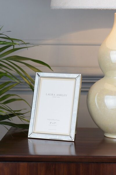 Laura Ashley LA3756184-Q Oakford Photo Frame In Mother Of Pearl Finish 5 x 7"