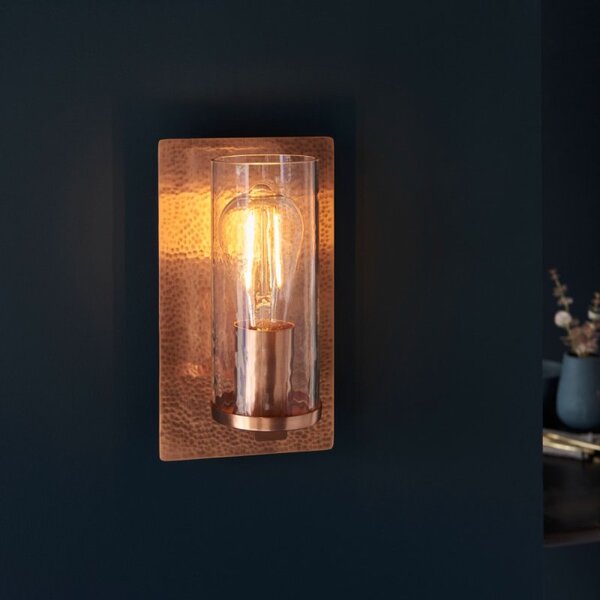 Artisan Wall Light In Hammered Copper Finish With Textured Glass