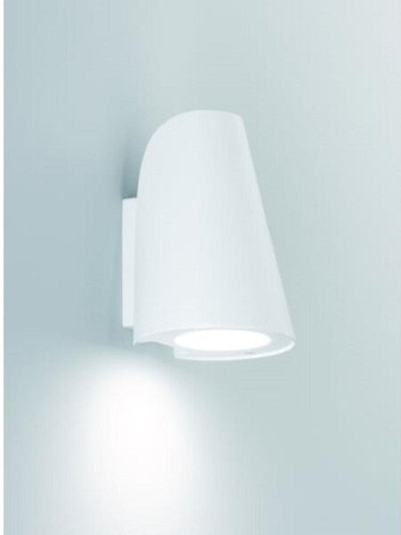 OUT6617 Large 1 Light Wall Light In White - Height: 175mm
