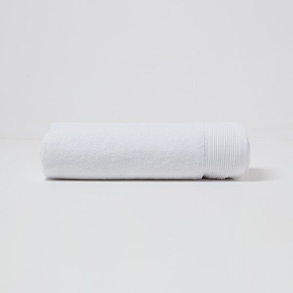 Homescapes White Supreme Bath Towel 700 GSM Egyptian Cotton