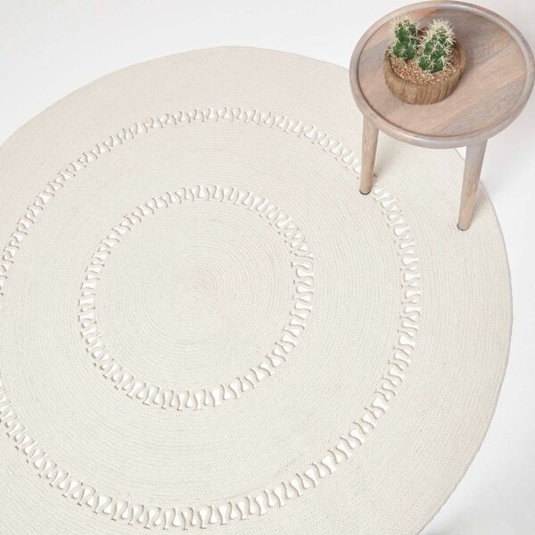 HOMESCAPES Natural Crochet Braided Rug 150cm Round