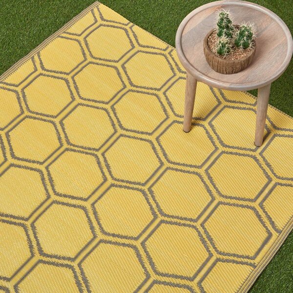 Homescapes Yellow Outdoor Rug 182 x 122 cm Geometric Garden Rug