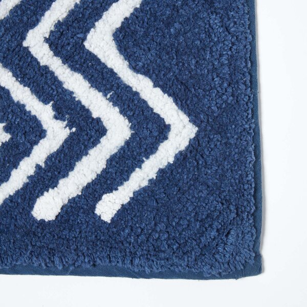 Homescapes Navy Blue & White 100% Cotton Chevron Non Slip Bath Mat