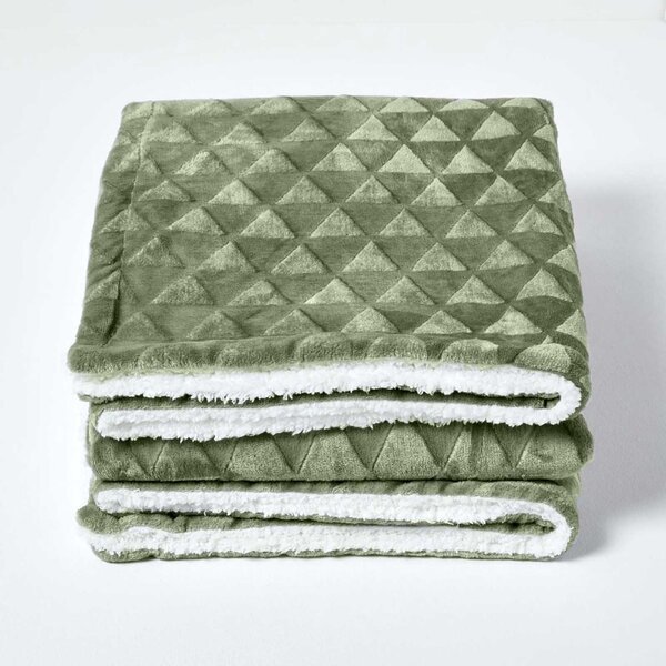 Homescapes Sage Green Geometric Triangle Velvet Throw, 130 x 160 cm