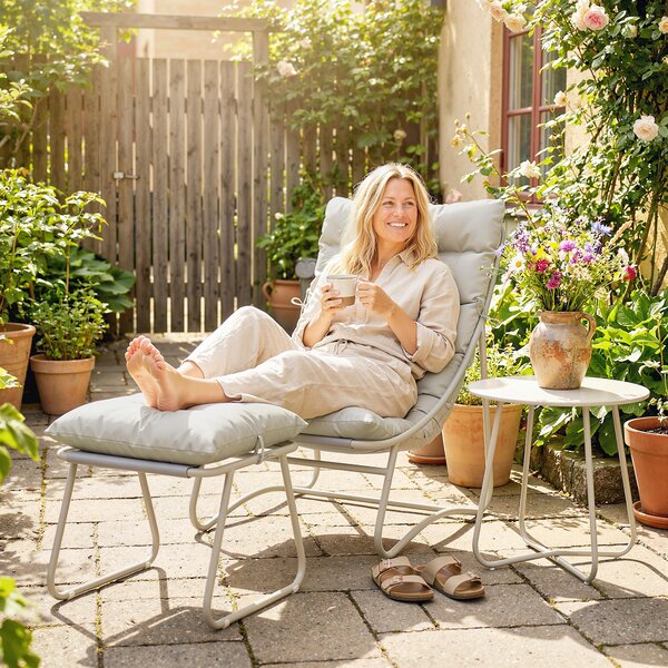 Outsunny Bistro Set for Garden, 3 Piece Outdoor Table and Chair with Footstool and Removable Cushions, Comfy Balcony Furniture