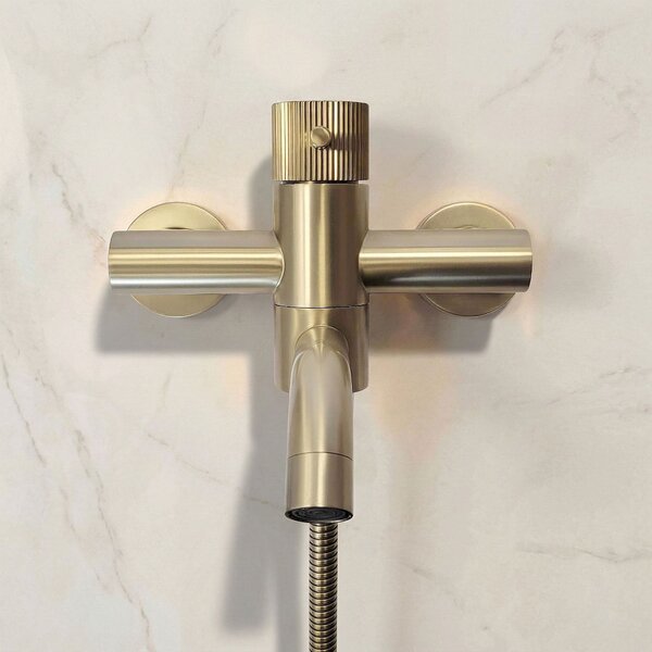 Bathroom faucet REA Lungo Stripe Gold Brush