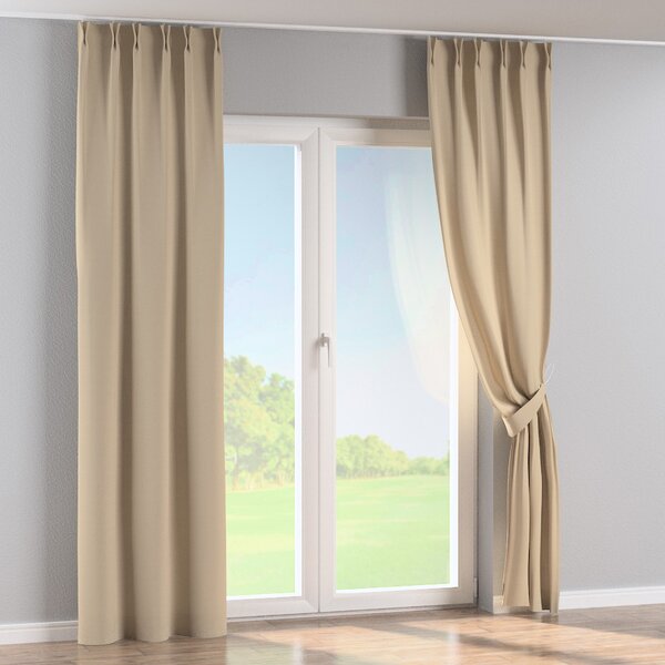 Double pinch pleat curtain