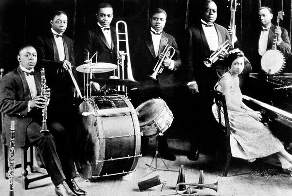 Photography jazz trumpet player Louis Armstrong and cornet player King Olivier in Chicago in 1923