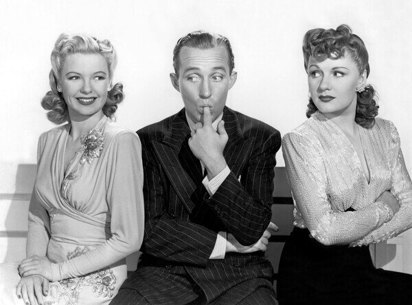 Photography Virginia Dale, Bing Crosby And Majorie Reynolds