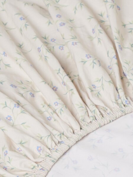 Cream Spring Sprig Cotton Fitted Sheet | King | Piglet in Bed