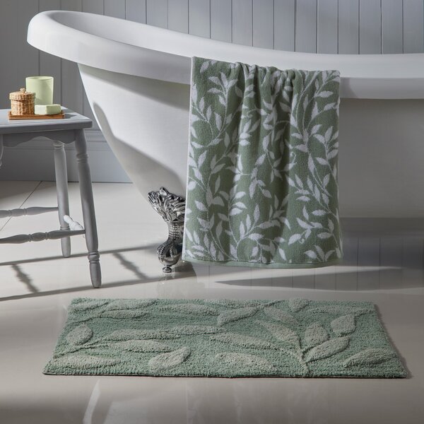 Dreams and Drapes Sandringham Sage Towel Green/White