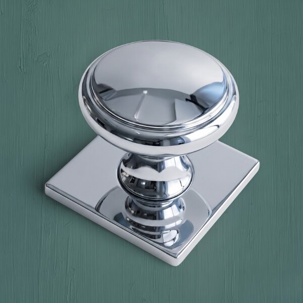 Bordeaux Cabinet Knob with Square Backplate