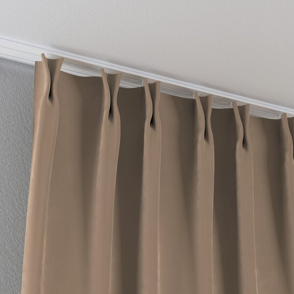 Double pinch pleat curtain