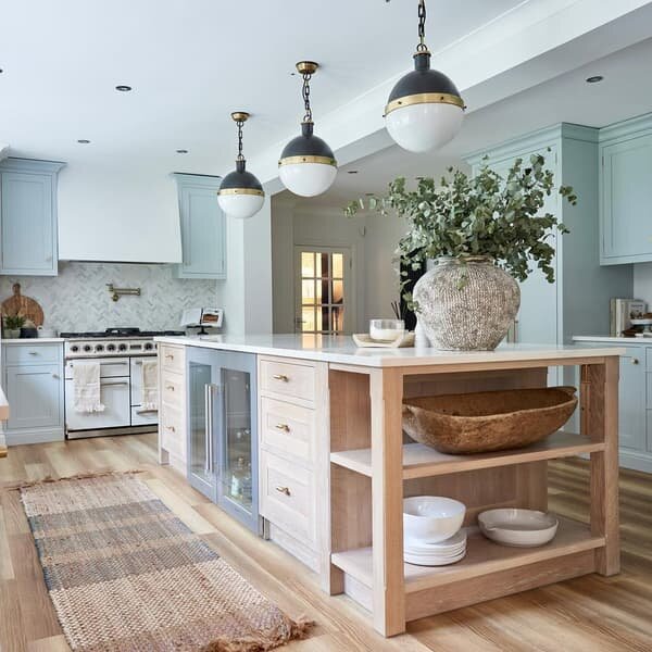 Hicks Pendant Bronze, Pendant Light, Large - Andrew Martin