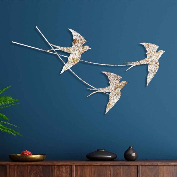 Parklane Metal Flying Bird Wall Art in White and Gold