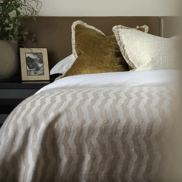 Fosca Throw Latte, Accessory - Andrew Martin Sophie Paterson