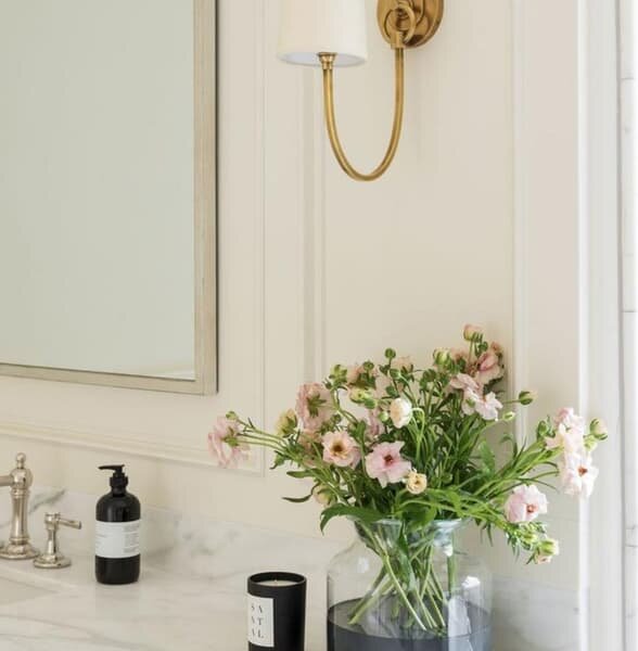 Reed Single Wall Light Brass, Light, Single, Hand-Rubbed Antique Brass - Andrew Martin