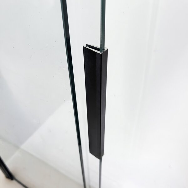 Sliding bathtub screen REA Dario Black 100
